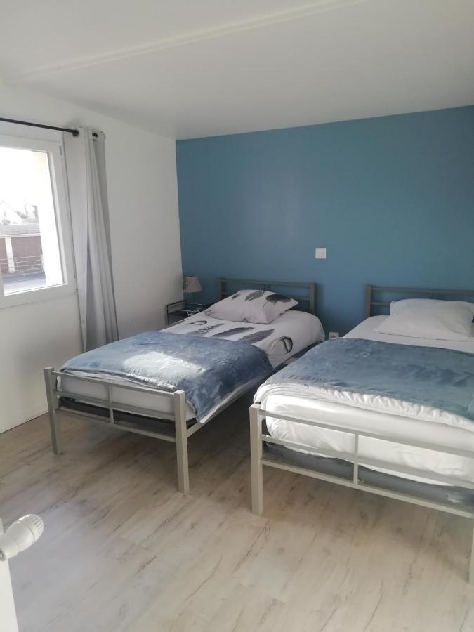 Jolie Maison A 200 M Des Plages Du Debarquement Saint-Aubin-Sur-Mer  Exterior photo